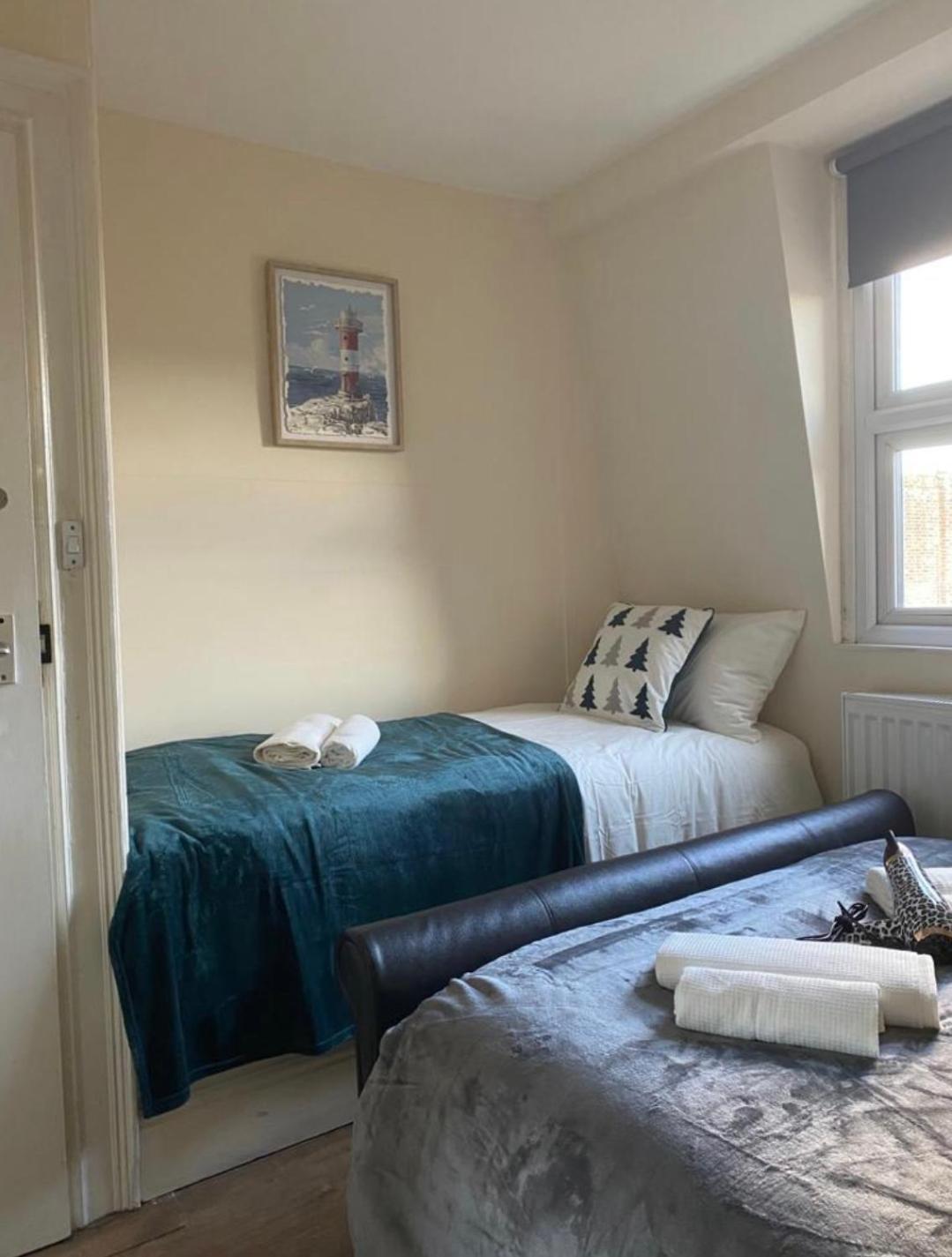 Lovely Private Rooms In Camden, Central London Exterior photo
